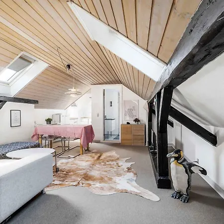 190 M Near The 2 In One Apartamento *